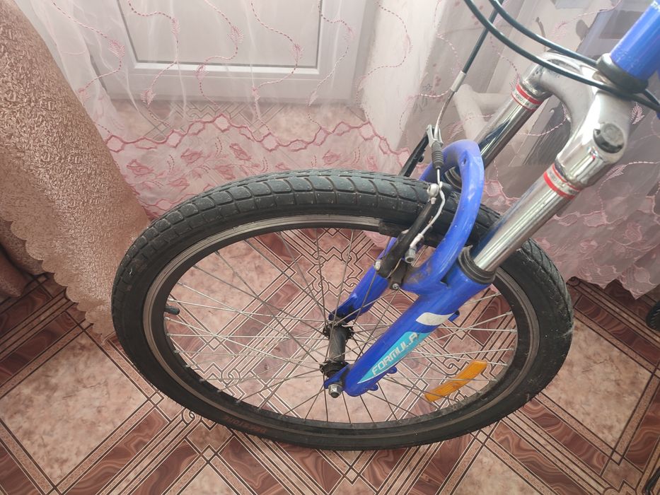Продам спортивный велосипед.