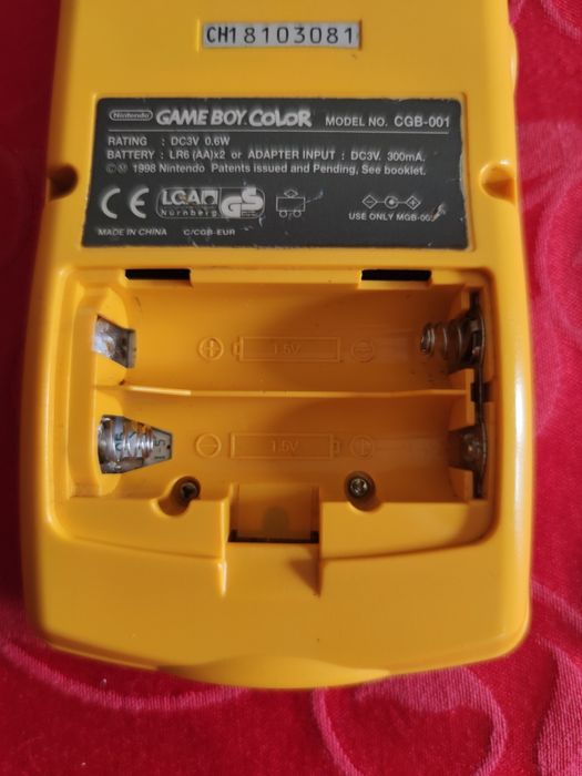 Game Boy color Yellow