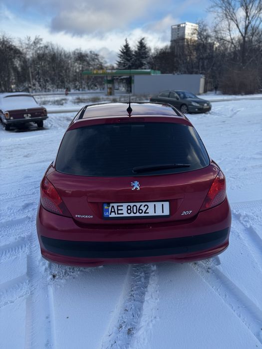Продам Peugeot 207