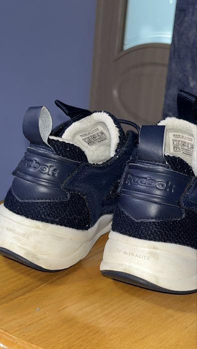 кросівки жіночі Reebok