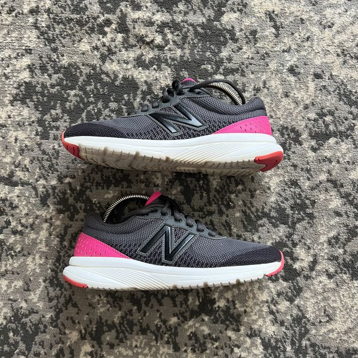 Продаю дінгчі Кросівки New Balance 411