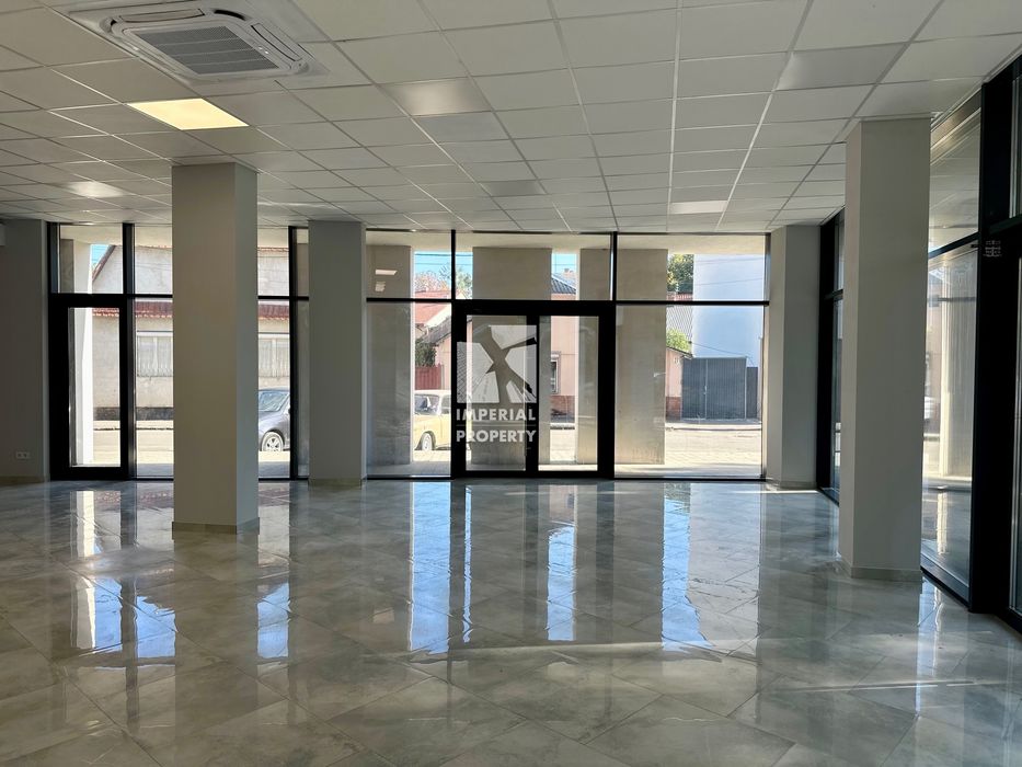 Продажа фасадного приміщення в цетрі Ужгорода! Митрака 10