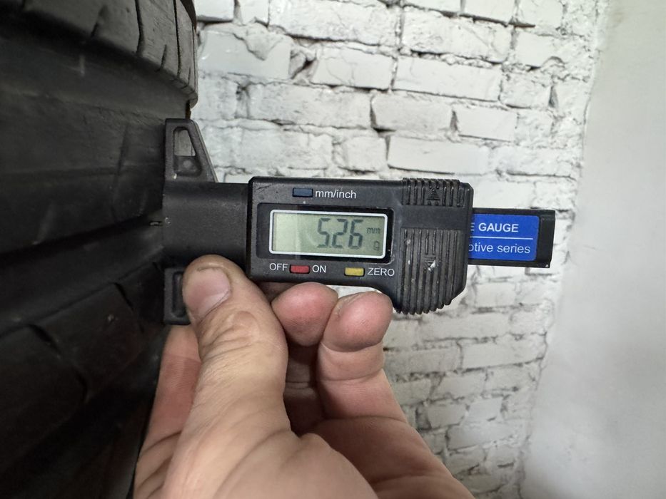 Літні шини PIRELLI 245/45 R19