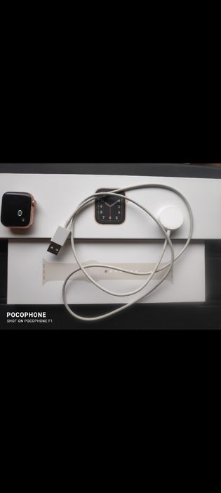 Apple watch SE 40mm Pink Sand