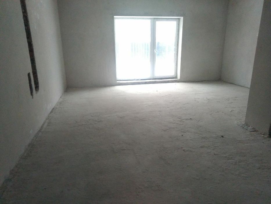 Продаж таунхаусу в Крихівцях - готовий до ремонту!