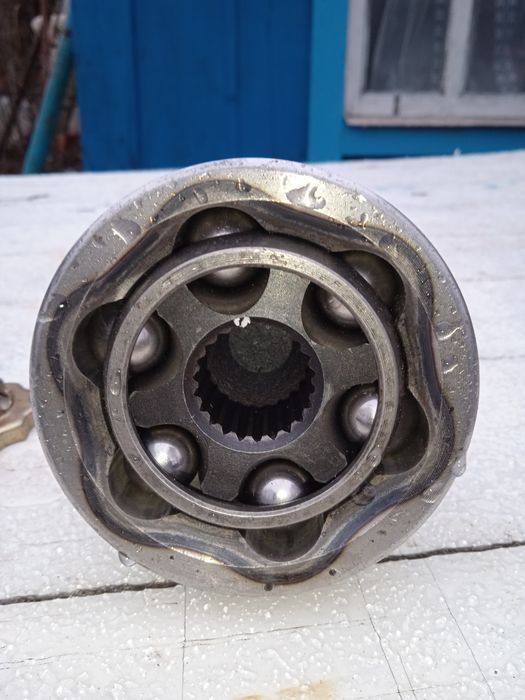 Продам шрус мазда.