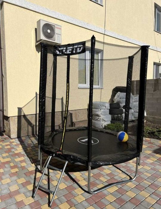 Знижки!Дитячий польський батут! Батут Sky Jump Atleto 183 / 252 / 312