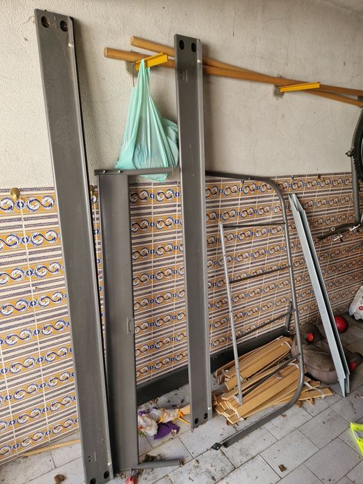 Cama IKEA KOPARDAL 140x200 com estrado