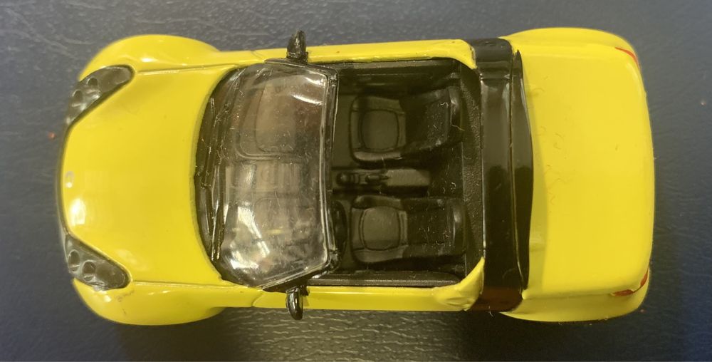 Miniaturas camiao carro
