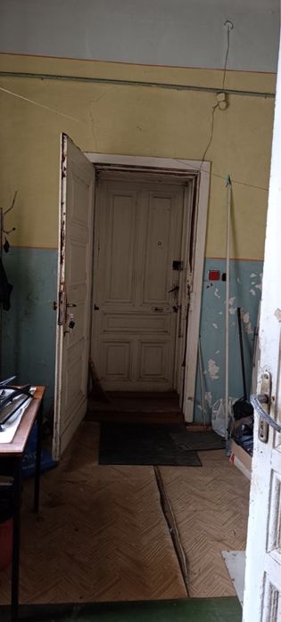 Продаж квартири вул.Зелена 1 кім