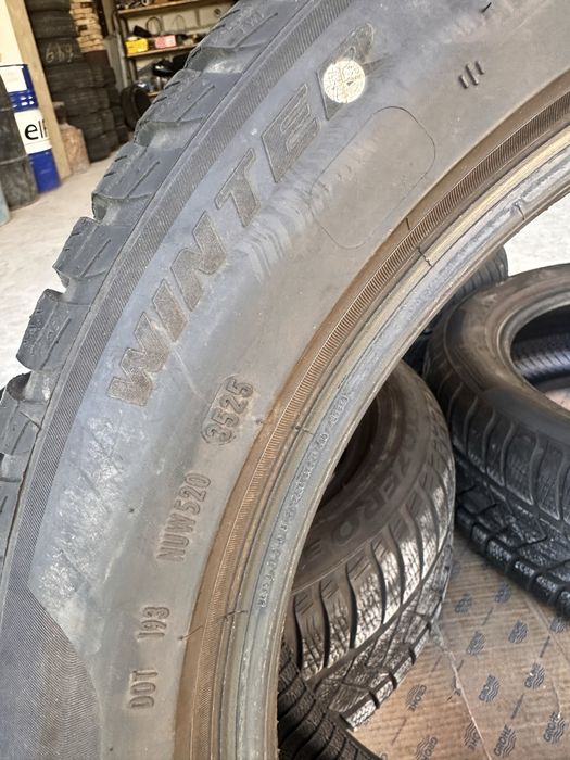 Резина зимная.    Pirelli.    225.50.17.    Romania