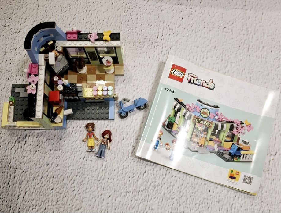 LEGO 42618 Friends Kawiarnia w Heartlake
