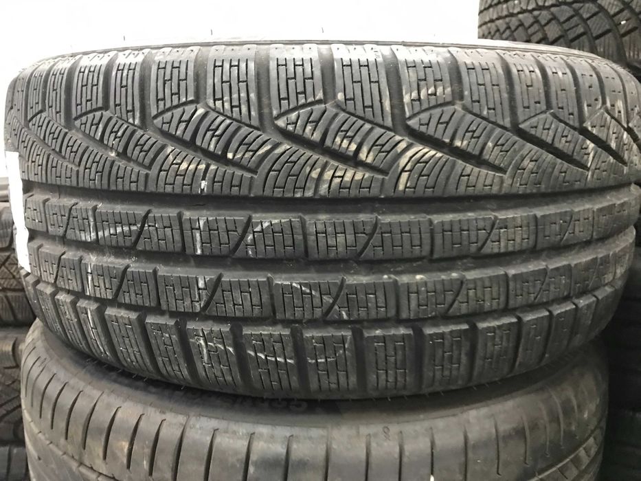 255-40 R19 100V Pirelli Sottozero Winter 240 Serie 2