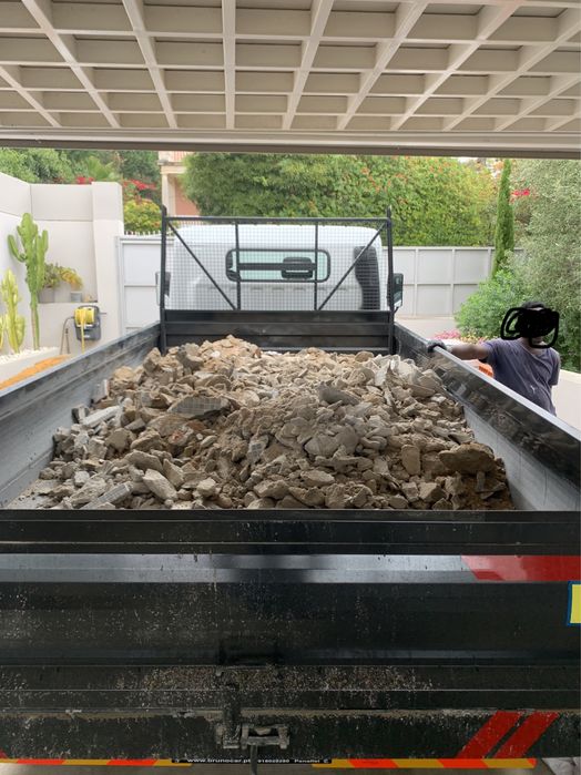 Demolicao, Transporte de Entulho e Restos de Obra