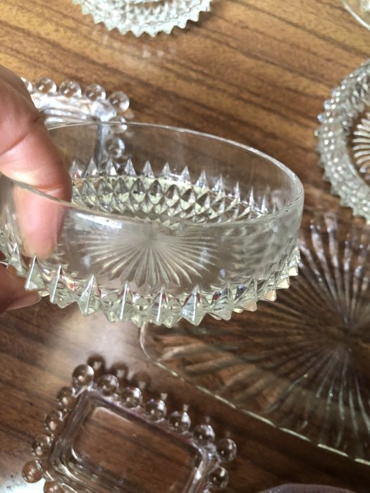 Conjunto de taças e pratinhos