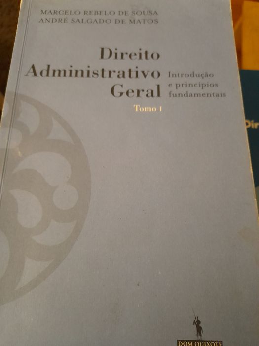 Diversos livros direito usados