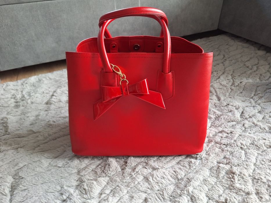 Czerwona duża torebka MOHITO