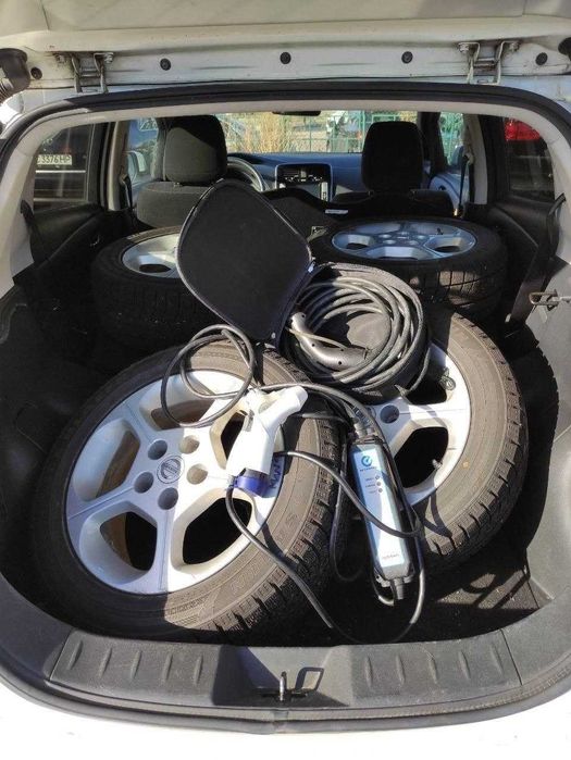 Nissan leaf  24 кВт