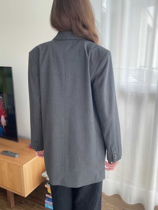 Сірий оверсайз піджак h&m