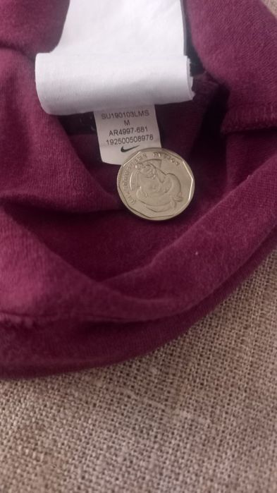 Продам футболку nike