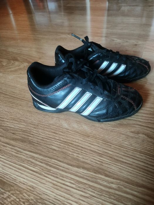 Sprzedam buty chłopięce Adidas roz. 29