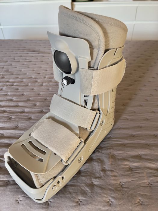 Bota Walker Fixa Insuflavel Curta Medi - M