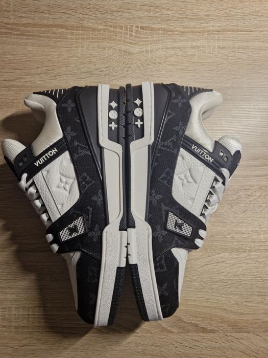LV trainers czarno białe