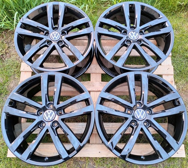 Felgi Oryginał VW Golf Passat Caddy T-roc 7,5Jx18 ET51 5x112 5G0