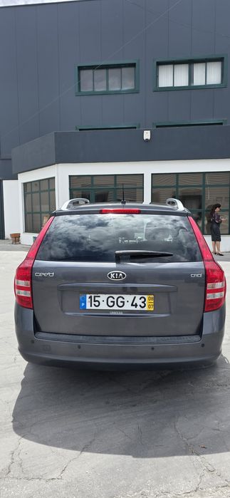 Kia ceed 1.6 gasóleo-Leia a descrição