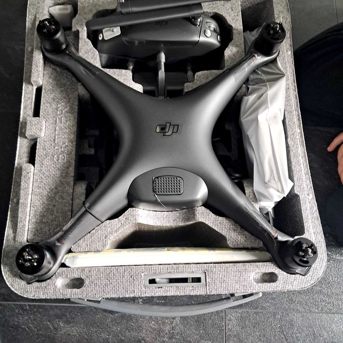 DJI phantom 4 pro