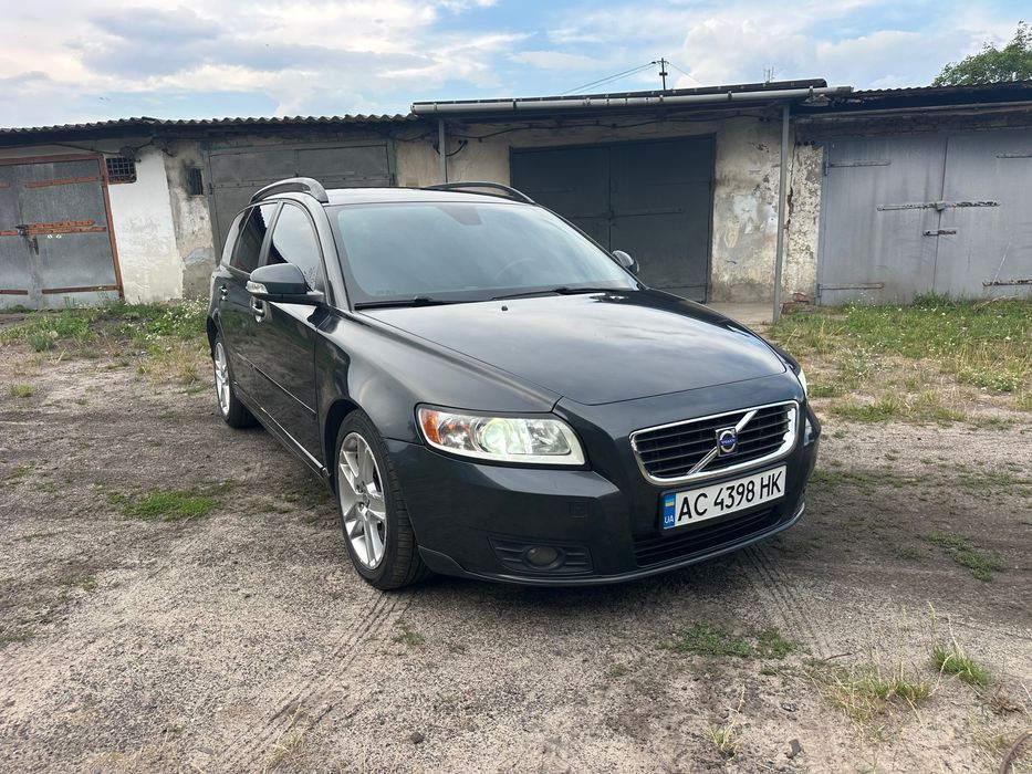 Вольво V50 2.0 дизель. автомат