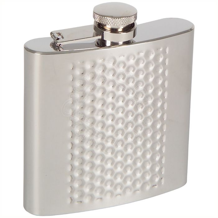 Piersiówka z kropkami