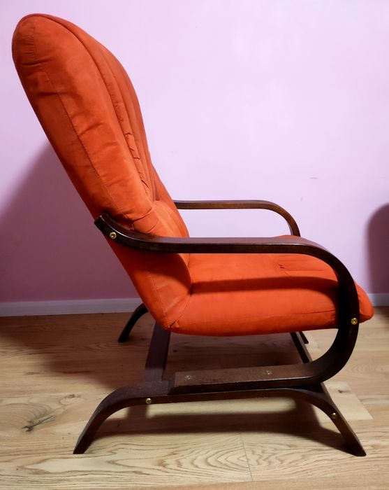 Fotel Finka klasyczny na nóżkach, fotel vintage