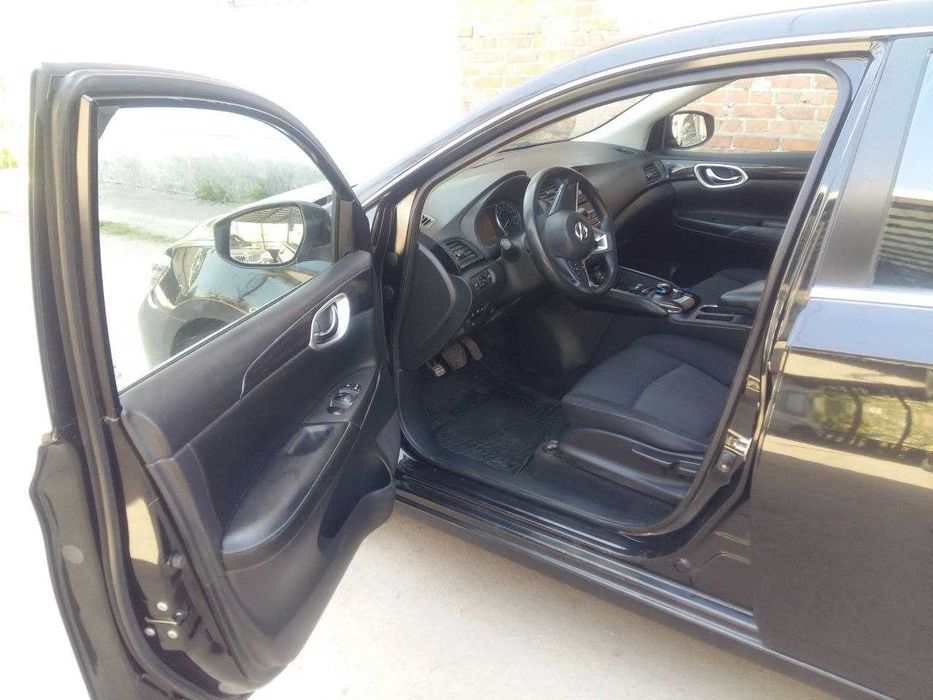 Nissan Sylphy — надёжный электрический седан (2019 года)