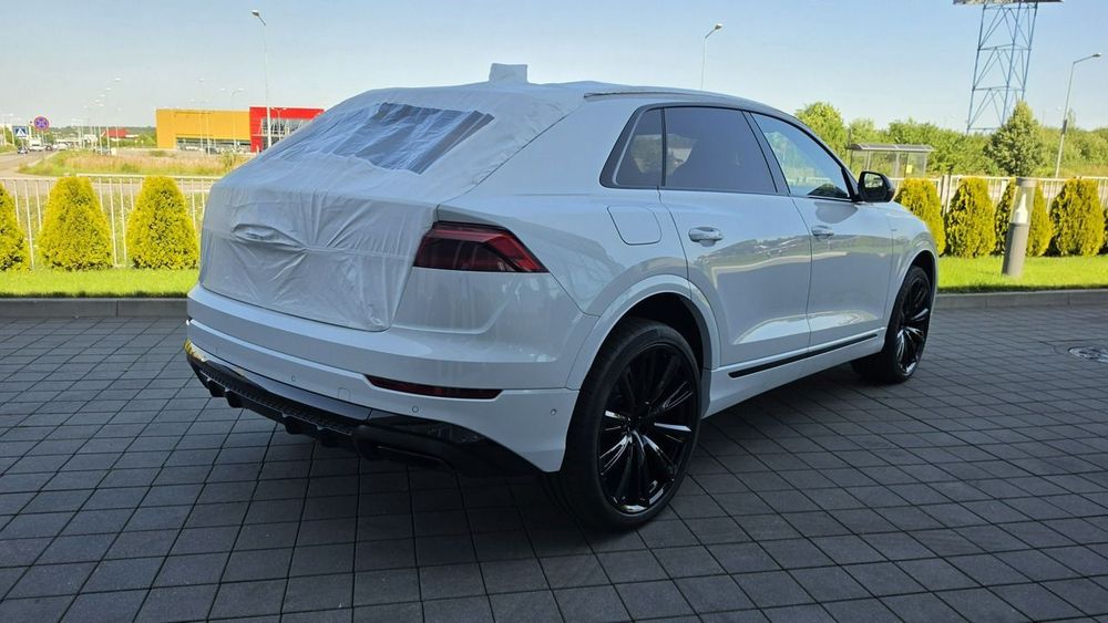 Audi Q8 e-hybrid quattro 490 KM tiptronic pakiet Innovation Comfort HD Matrix