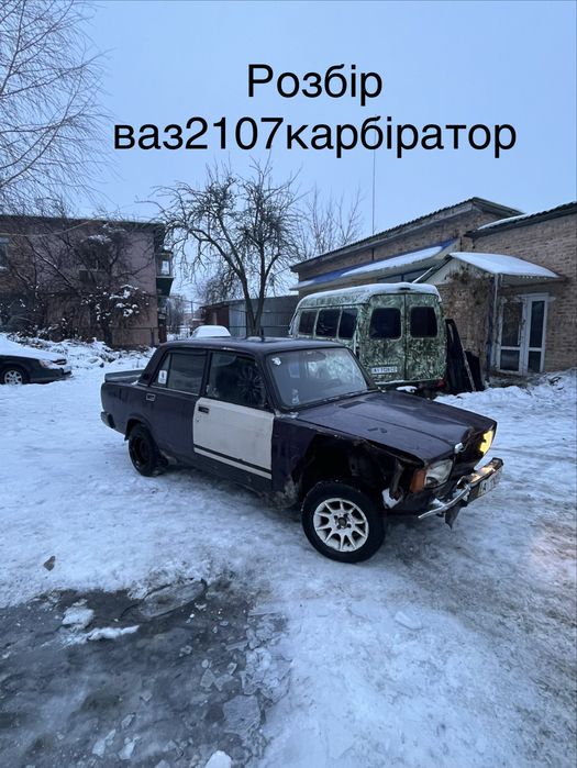 В розборі ваз 2107