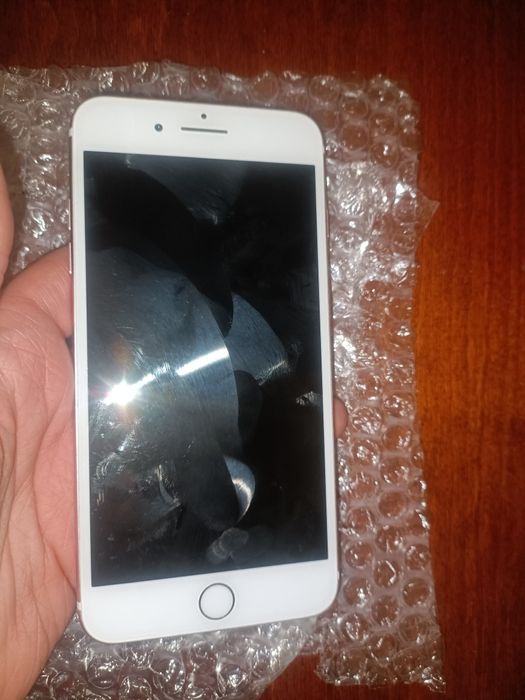 Iphone 7 plus продам