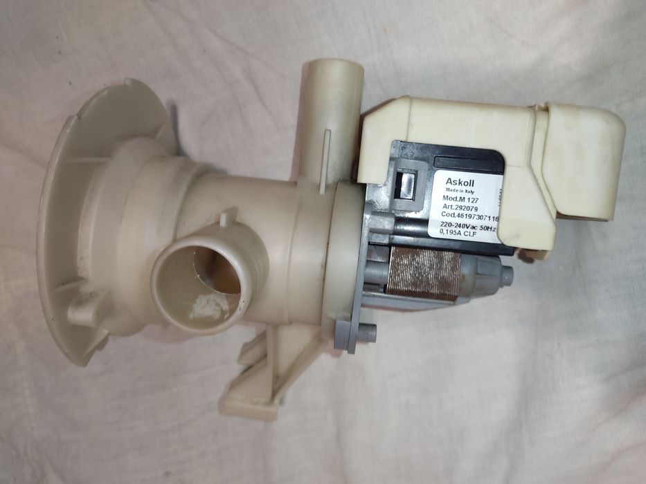 Перекачующий насос пральної машини