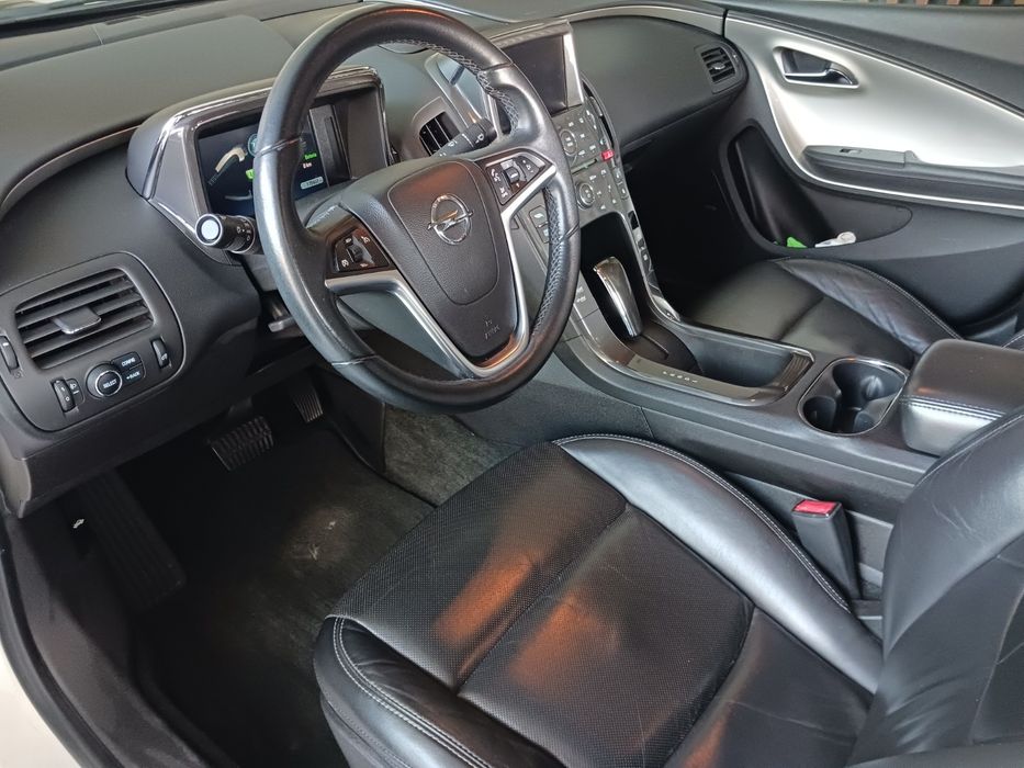 Opel Ampera Hibrido Plug-In
