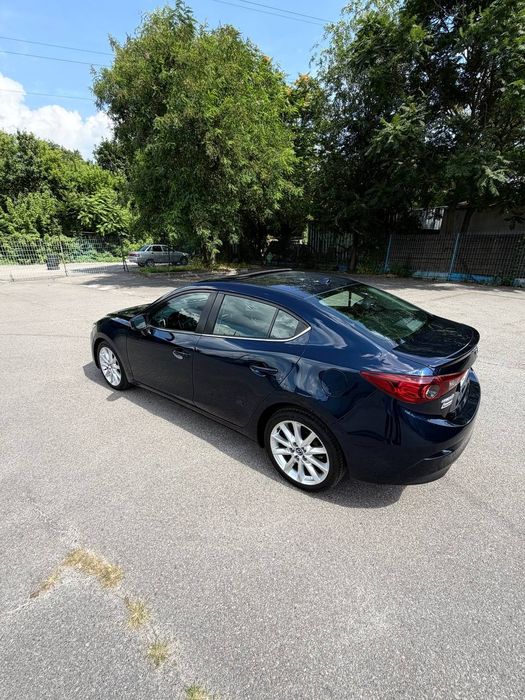 Продаю Mazda 3 TOURING