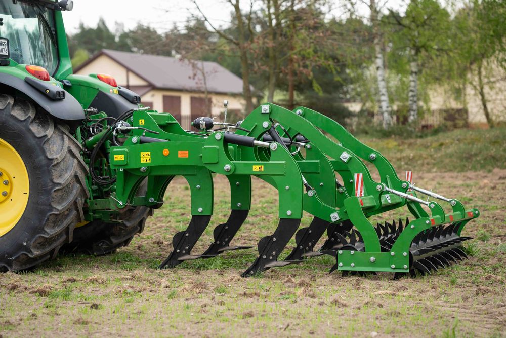 Głębosz bezorkowy GB250 pług dłutowy od producenta