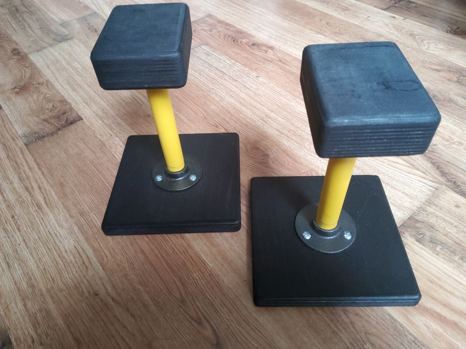 Stojaki akrobatyczne wys. 21cm 2szt.