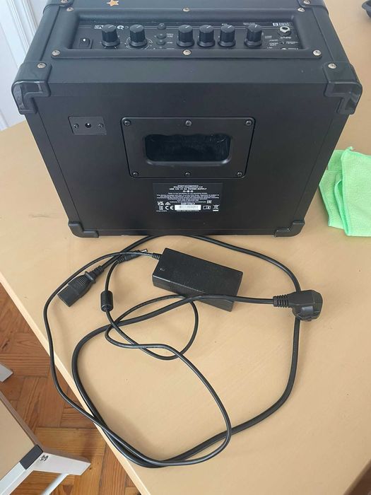 Amplificador de guitarra eletrica combo Blckastar ID: CORE V3 2x5W