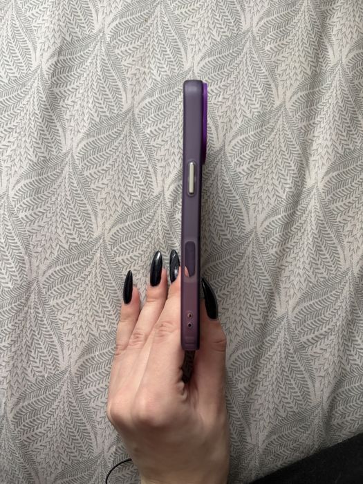 Чохол на iPhone 17 з драконом