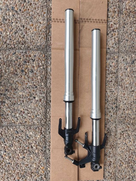 Suspensao Invertida honda CB125R de 2019