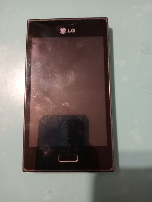 Telefon LG-sprawny.