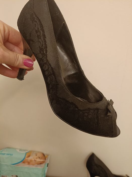 Czarne szpilki , czółenka,buty na obcasie 39