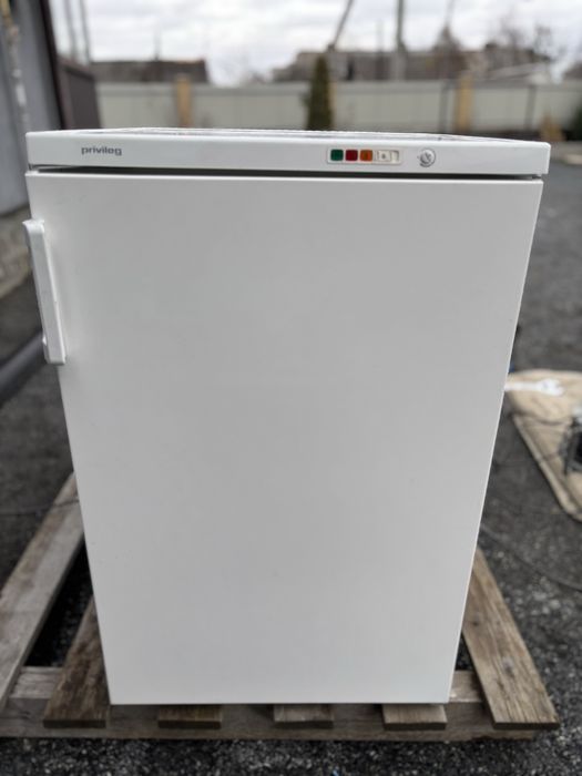 Морозильна камера Privileg