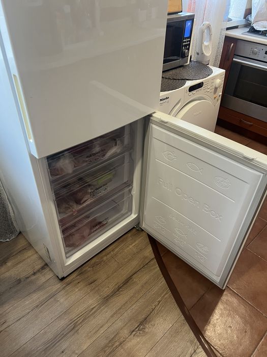 Продам холодильник Samsung