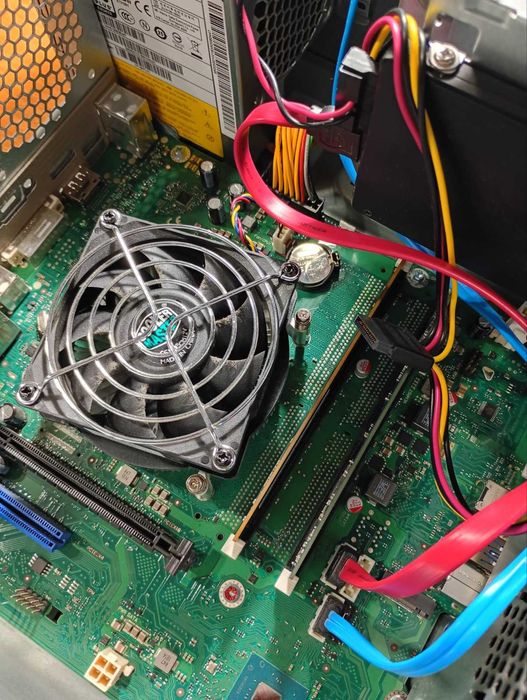 4-х ядерний ПК Fujitsu на Intel Core i3-8100/8 Гб DDR4/SSD 128 Гб